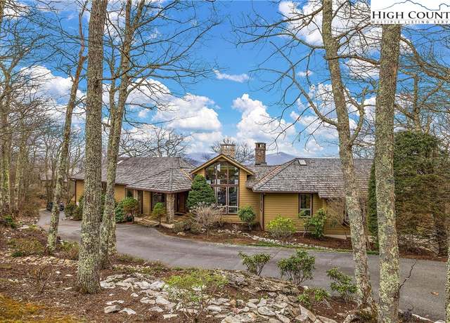 Property at 1122 Summit Park Dr, Banner Elk, NC 28604, 3 beds, 3.5 baths