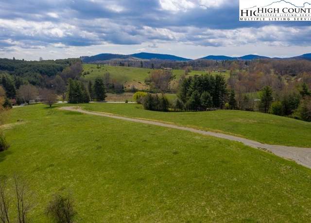 Property at 2 Autumn Glen Dr, Sparta, NC 28675