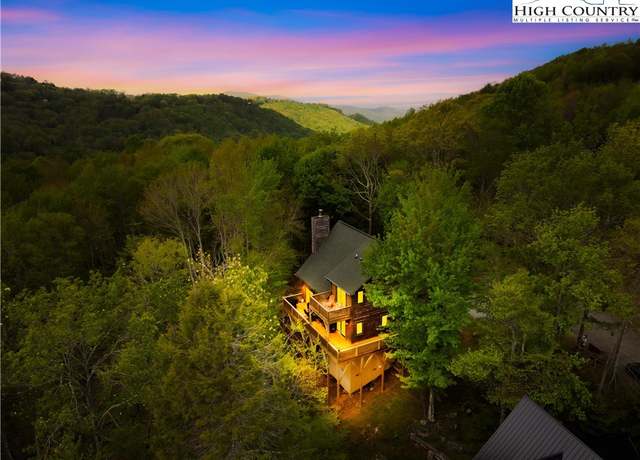 Property at 107 Heather Ln, Beech Mountain, NC 28604, 5 beds, 3.5 baths