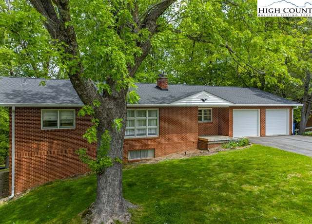 Property at 515 Forest Hill Dr, Boone, NC 28607, 4 beds, 3.5 baths