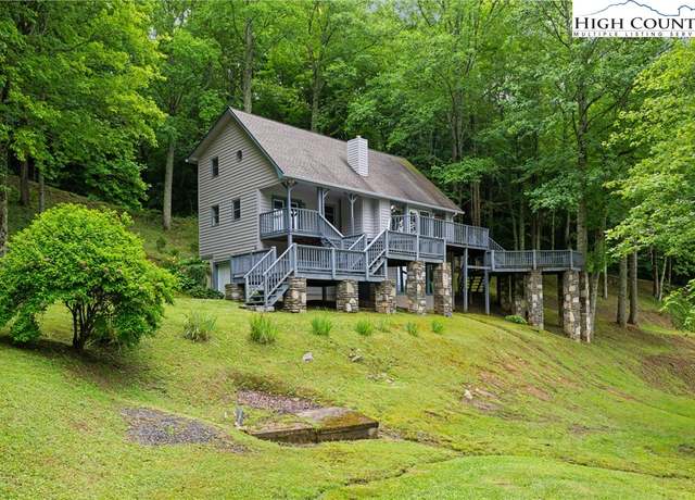Property at 155 Green Valley Hts, Sugar Grove, NC 28679, 3 beds, 2 baths