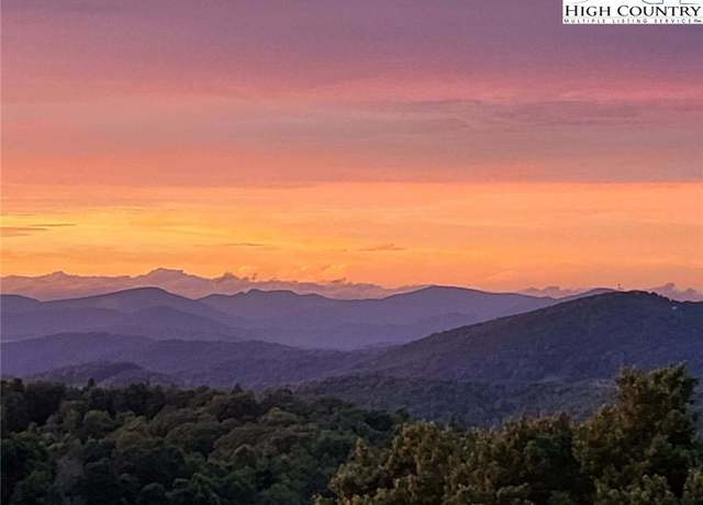 Property at 122 Degas Dr, Blowing Rock, NC 28605, 3 beds, 3 baths