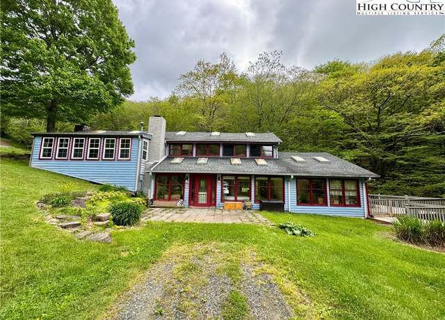 Property at 822 Ransey Woodring Rd, Todd, NC 28684, 2 beds, 2.5 baths