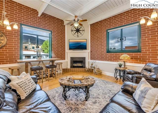Property at 215 S Jefferson Ave #218, West Jefferson, NC 28694, 2 beds, 2 baths