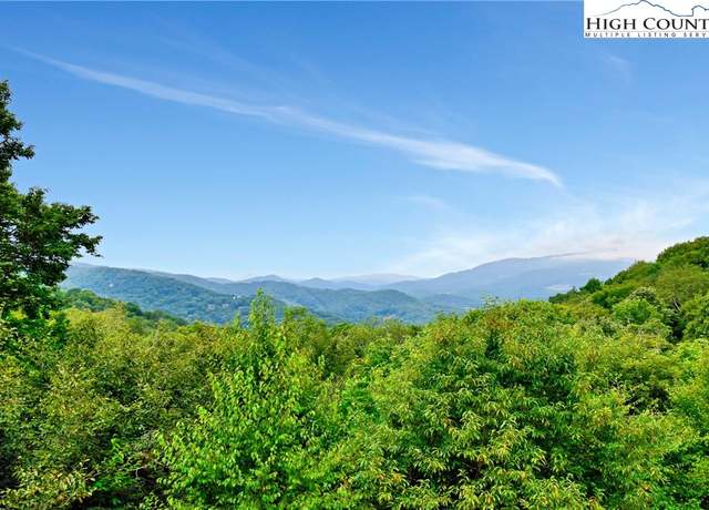 Property at 86 Tyneridge Rd, Banner Elk, NC 28604, 3 beds, 3.5 baths