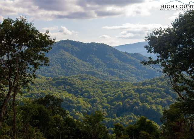 Property at 104 Bear Paw Rd, Elk Park, NC 28622