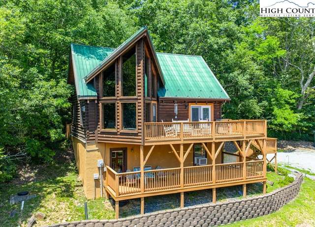 Property at 407 Indian Springs Run, Boone, NC 28607, 2 beds, 2.5 baths
