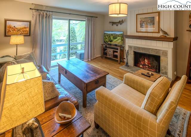 Property at 250 Fir Unit A-1, Boone, NC 28607, 2 beds, 2.5 baths