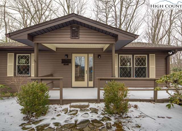 Property at 329 Maplewood Cir, Boone, NC 28607, 2 beds, 2 baths