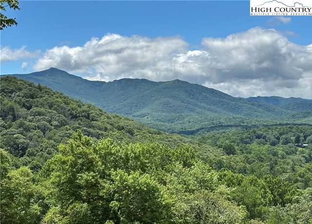 Property at 132 Knob Rd, Blowing Rock, NC 28605
