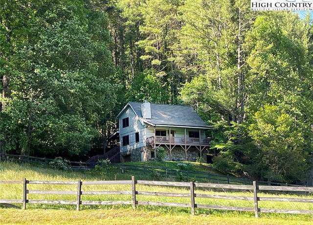 Property at 143 Apple Cove Rd, Banner Elk, NC 28604, 3 beds, 3 baths