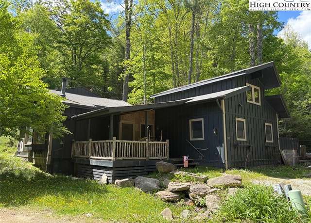 Property at 257 River Rd, Newland, NC 28657, 3 beds, 2 baths