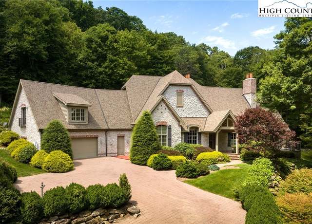 Property at 672 Greystone Dr, Boone, NC 28607, 4 beds, 3.5 baths