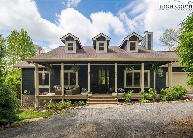 Property at 582 Sunny Chestnut Frst, Boone, NC 28607, 3 beds, 2.5 baths