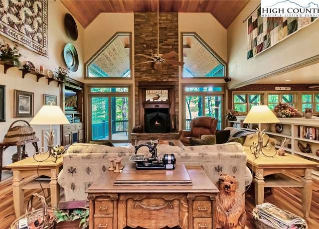 Property at 430 Crooked Creek Ln, Banner Elk, NC 28604, 4 beds, 4.5 baths