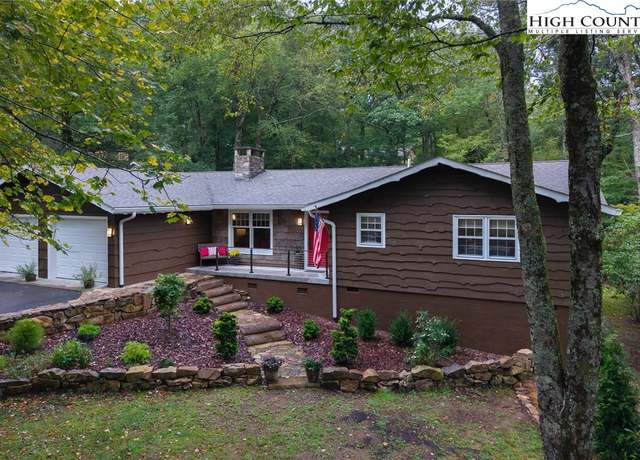 Property at 1577 Green Hill Rd, Blowing Rock, NC 28605, 2 beds, 2.5 baths