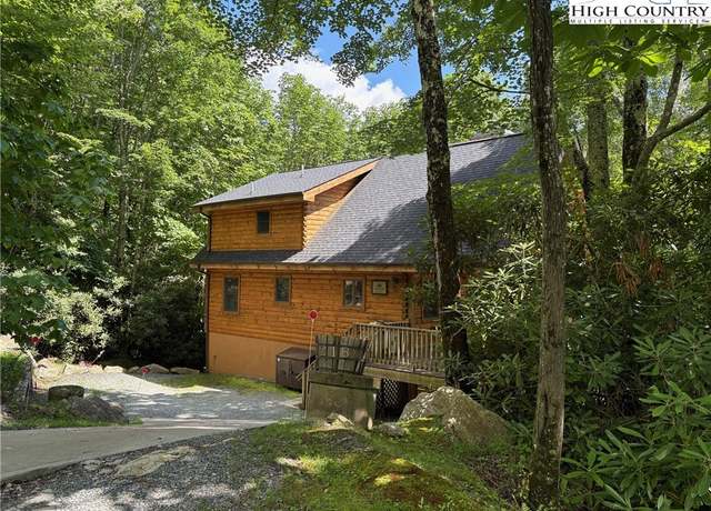 Property at 218 Ridgecrest Cir, Beech Mountain, NC 28604, 3 beds, 3 baths