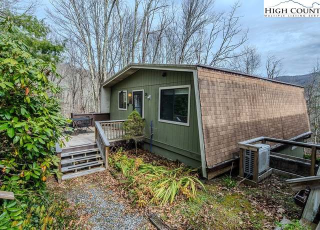 Property at 26 Pinetop Cir Unit B, Banner Elk, NC 28604, 2 beds, 1 bath