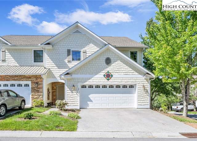 Property at 114 Charles Lowe Ln #20, Banner Elk, NC 28604, 3 beds, 2.5 baths
