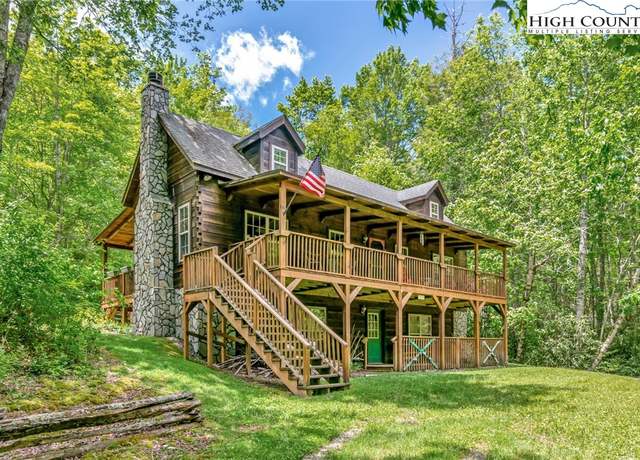 Property at 165 Joe Clark Ln, Banner Elk, NC 28604, 2 beds, 3 baths