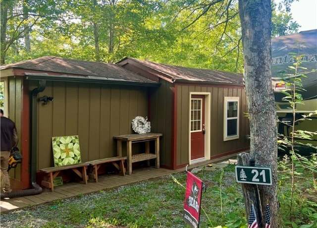 Property at 21 Dogwood Ln, Newland, NC 28657