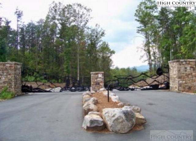 Property at 1552 Bear Cliff Drive Lk, Nebo, NC 28761