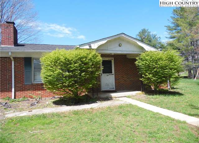 Property at 150 Pennington Dr, Jefferson, NC 28640, 3 beds, 2 baths