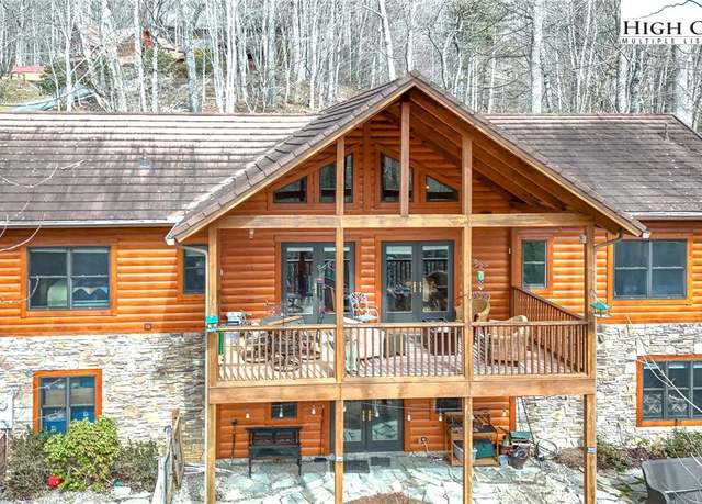 Property at 160 Carefree Cove Rd, Zionville, NC 28698, 3 beds, 3 baths