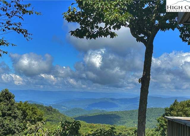 Property at 123 Briarwood Ln, Beech Mountain, NC 28604