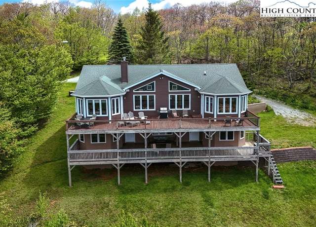 Property at 131 Shooting Star Trl, Boone, NC 28607, 2 beds, 3 baths