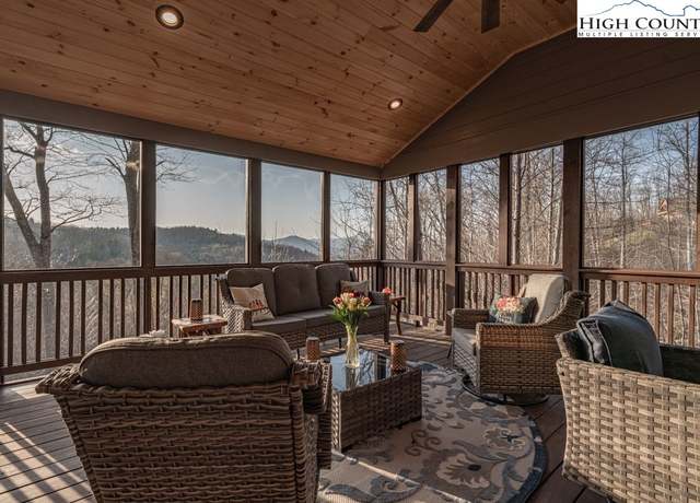 Property at 125 Misty Creek Dr, Blowing Rock, NC 28605, 3 beds, 2.5 baths