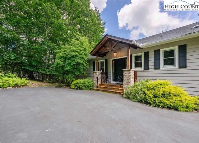 Property at 224 Banner Grande Ln, Banner Elk, NC 28604, 3 beds, 3.5 baths