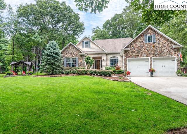 Property at 136 Fawn Ln, Roaring Gap, NC 28668, 3 beds, 3.5 baths