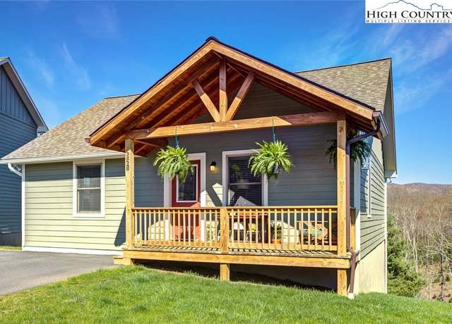 Property at 521 Townhomes Pl Unit N/A, Boone, NC 28607, 2 beds, 2.5 baths