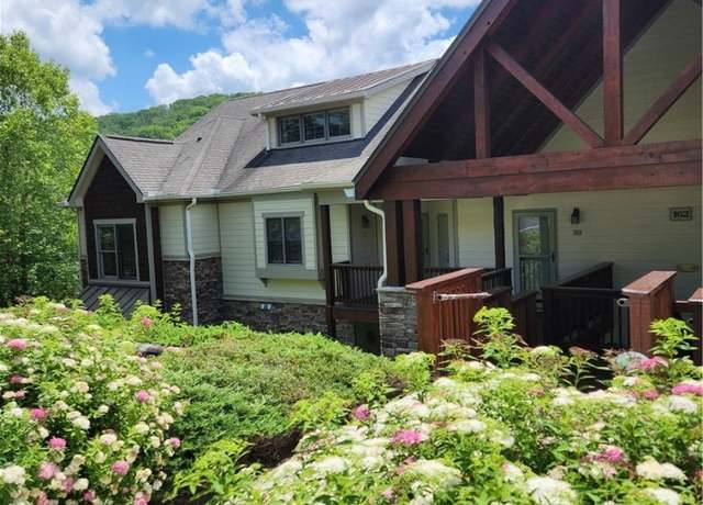 Property at 162 Red Deer Run Unit D, Banner Elk, NC 28604, 2 beds, 2 baths