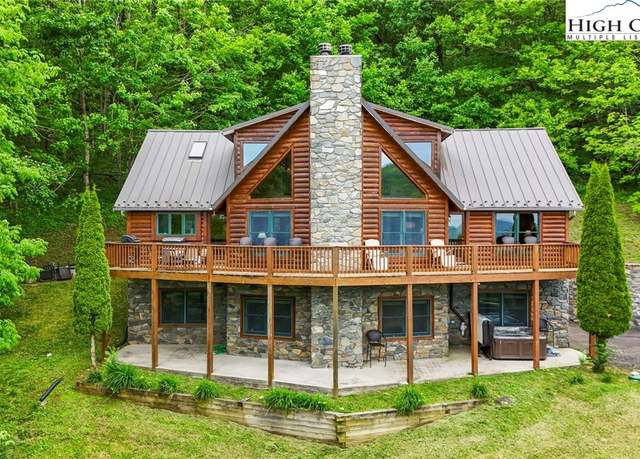 Property at 229 Buena Vista Dr, West Jefferson, NC 28694, 4 beds, 3.5 baths