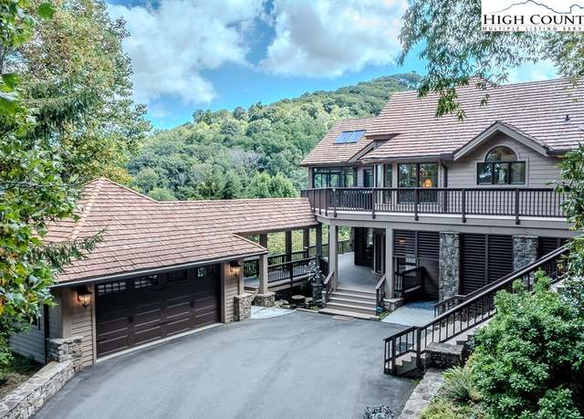Property at 1992 Hickory, Boone, NC 28607, 3 beds, 4.5 baths