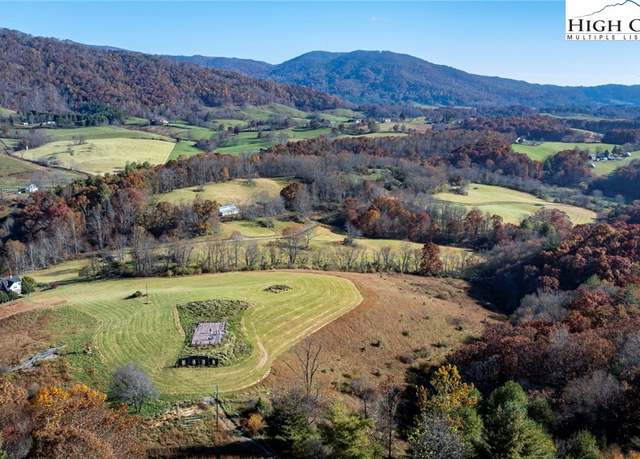 Property at 516 Cherrywood Ln, Independence, VA 24348