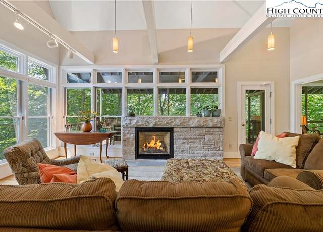Property at 304 E Rocky Top Trl, Seven Devils, NC 28604, 3 beds, 3.5 baths