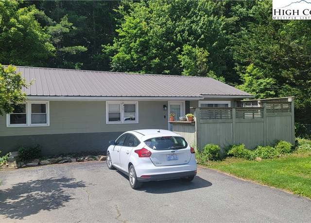 Property at 151 Rogers Dr, Boone, NC 28607, 3 beds, 2 baths