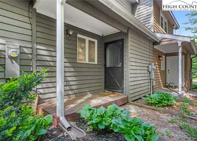 Property at 210 Sugar Creek Ln Unit 5B (aka Unit 2), Banner Elk, NC 28604, 2 beds, 1.5 baths