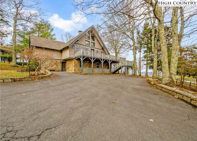 Property at 106 Hilltop Rd, Beech Mountain, NC 28604, 5 beds, 3.5 baths