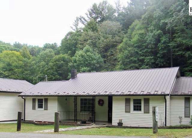 Property at 2890 Old Hwy 16, Jefferson, NC 28640, 2 beds, 1 bath