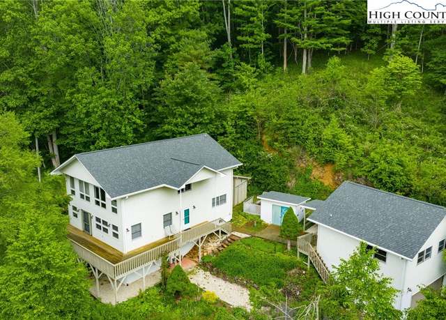 Property at 2530 Bear Wallow Rd, Lansing, NC 28643, 3 beds, 2 baths