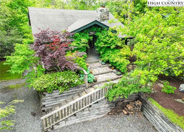 Property at 5274 US Highway 221, Blowing Rock, NC 28605, 3 beds, 2.5 baths