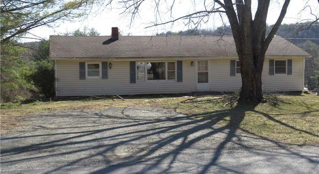Photo of 891 Pull Tail Rd, Glade Valley, NC 28627