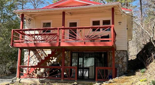 Photo of 2570 Big Peak Creek Rd, Laurel Springs, NC 28644