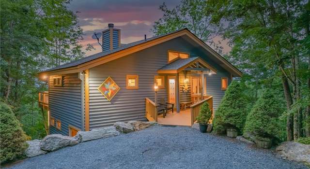 Photo of 190 Wild Daisy Ln, Beech Mountain, NC 28604