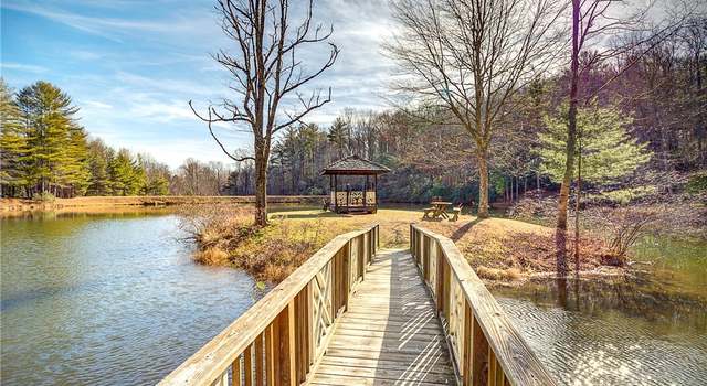 Photo of 201 Bear Ridge Trl, Fleetwood, NC 28626