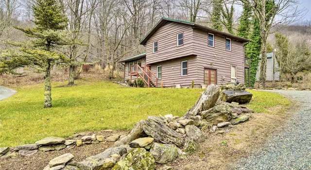 Photo of 284 Valley Creek Ln, Banner Elk, NC 28604